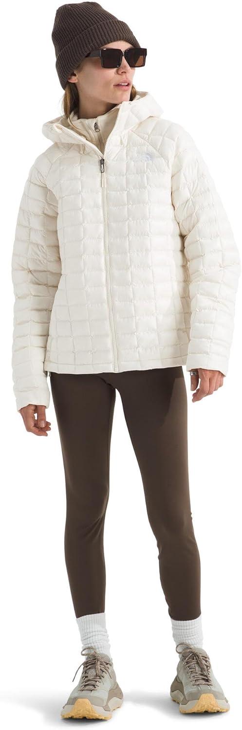 imageTHE NORTH FACE Womens Thermoball Hooded JacketWhite Dune
