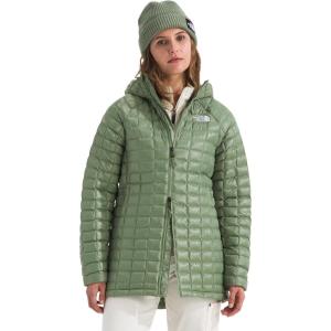THE NORTH FACE Women’s Thermoball Hooded Parka (Standard & Plus Size) | High Loft Insulation, Wind & Water Resistant(Bark Mist)