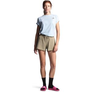 THE NORTH FACE Women’s Aphrodite Short (Standard and Plus Size)(Twill Beige)