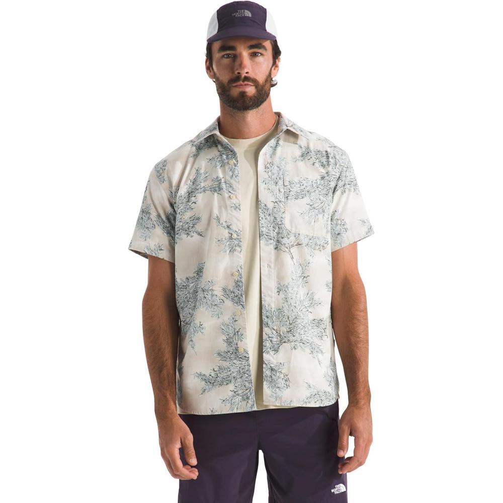 imageThe North Face Mens Short Sleeve Baytrail Pattern ButtonDown Shirt Soft Cotton TShirt Chest PocketDesert Stone Big Sagebrush Print