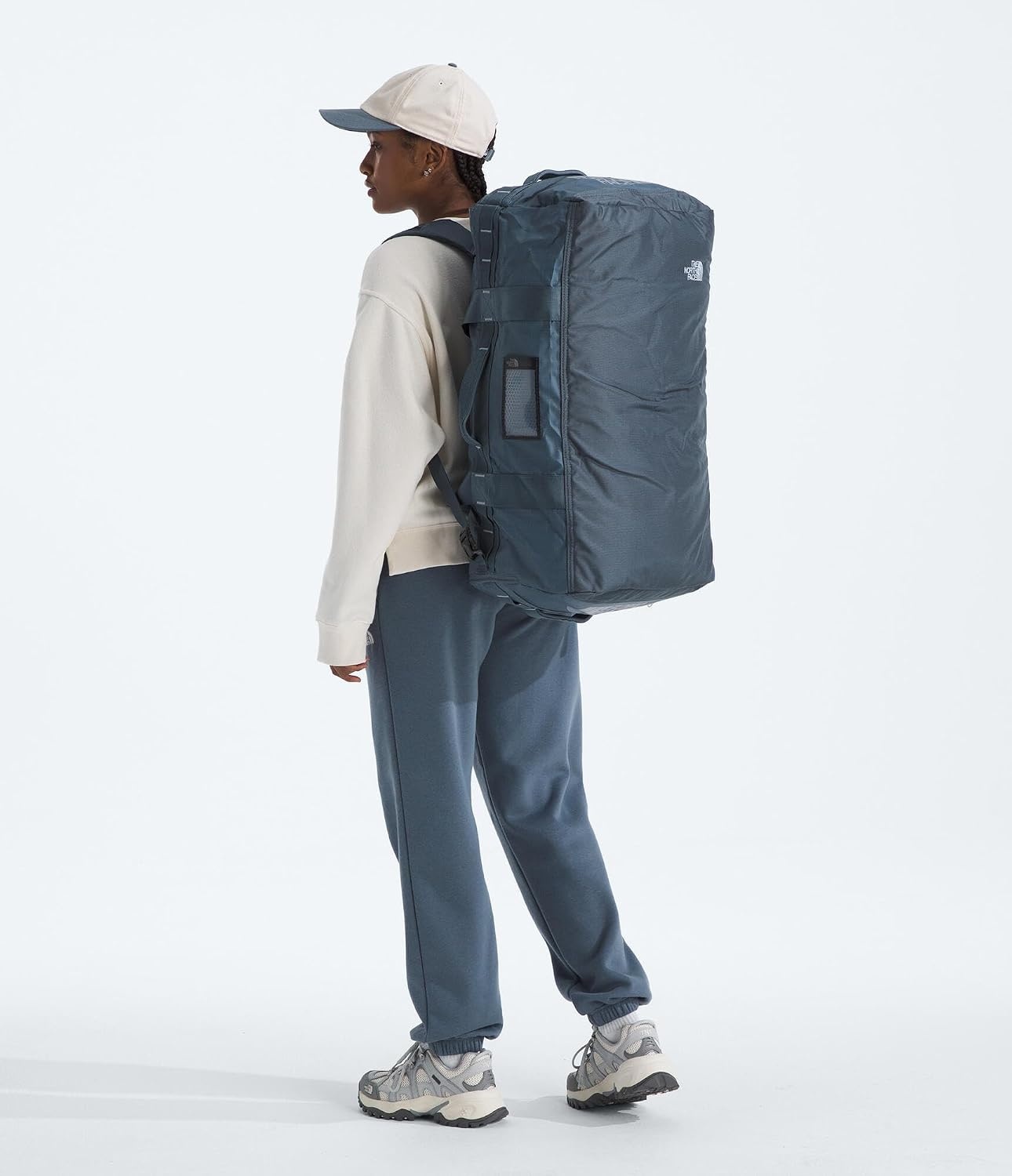 image:imageTHE North FACE Mens Base Camp Voyager 62L DuffelGranite GreyFrost Grey