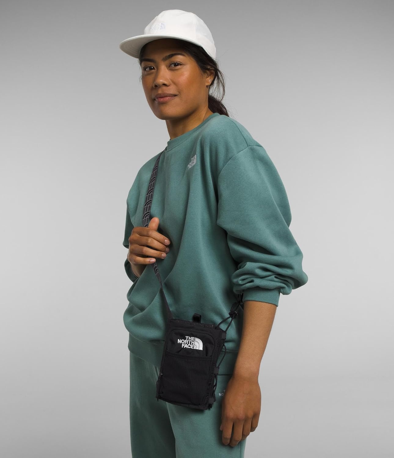 image:imageThe North Face Borealis Water Bottle Holder Adjustable Strap WaterRepellent Finish External Pocket with Key Hook Pale Plum Light HeatherPale Plum One SizeTNF BlackTNF BlackNPF