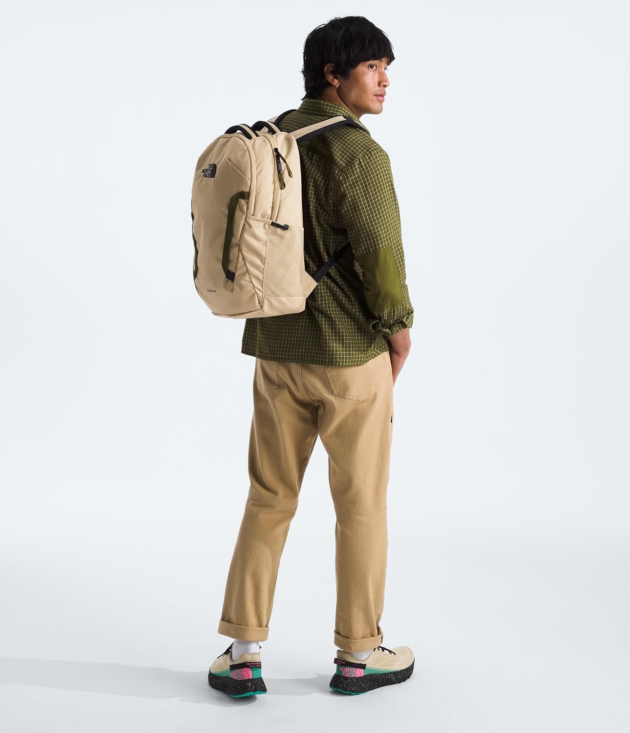 image:imageThe North Face Vault Everyday Laptop Backpack Commuter Travel Bag WaterRepellent Finish Spacious Compartment Pacific TealTNF Black One SizeKhaki StoneTnf Black